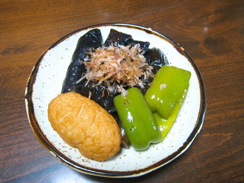 揚げなすと薩摩揚げとピーマンの煮物